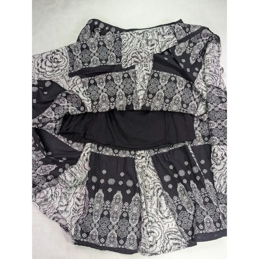 VTG Choices Womens XL Black White Medallion Paisley Boho Maxi Skirt